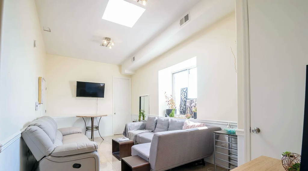 436 Wilson Avenue - Photo 0