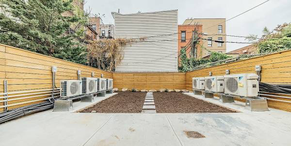 237 Montrose Avenue - Photo 10