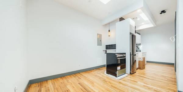 237 Montrose Avenue - Photo 1