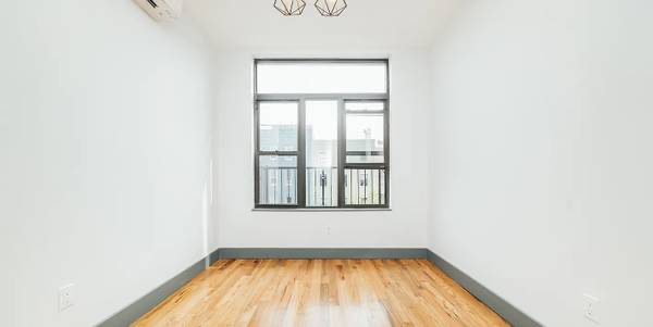 237 Montrose Avenue - Photo 5