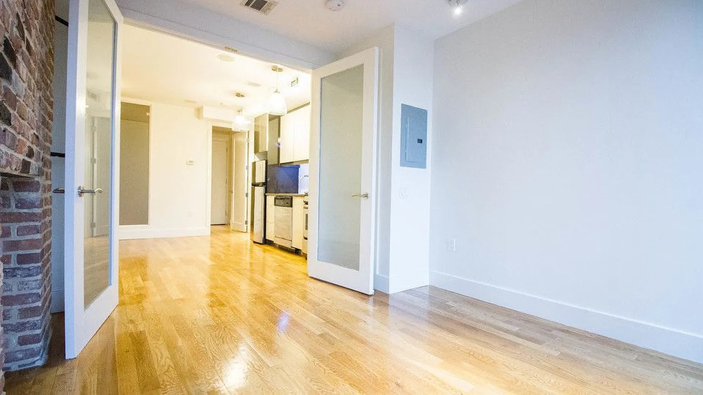 193 Bedford Avenue - Photo 2