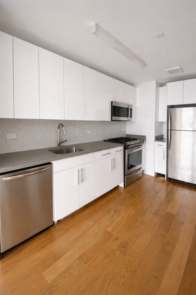West 57th St - Photo 2