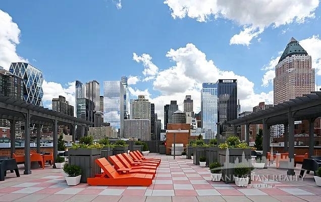 West 53rd Street - Photo 6