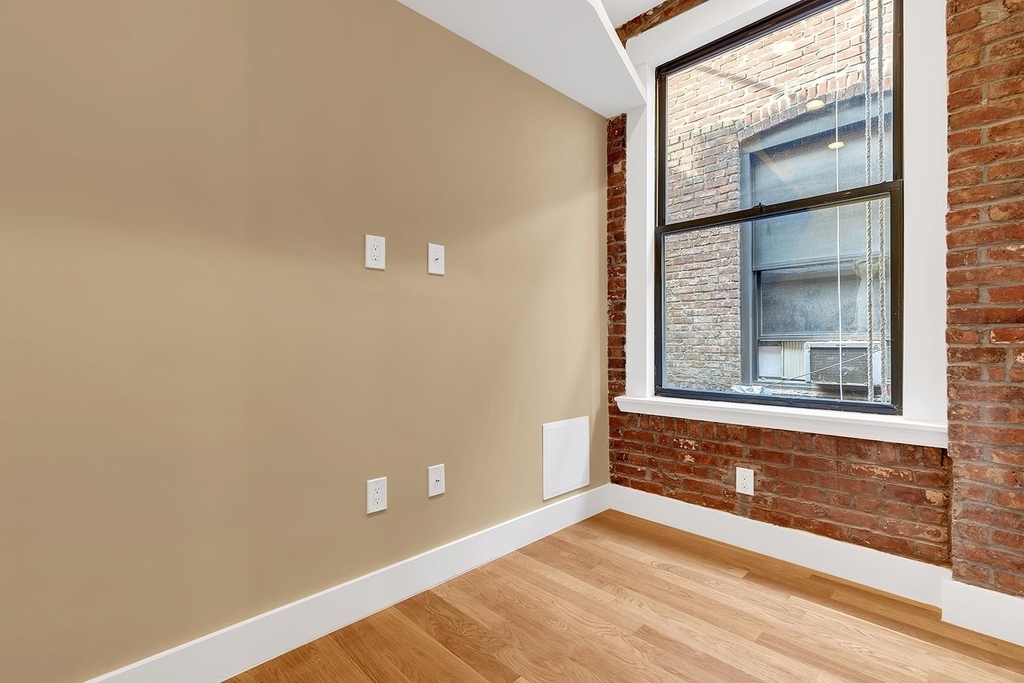 400 W 56th Street - Photo 3