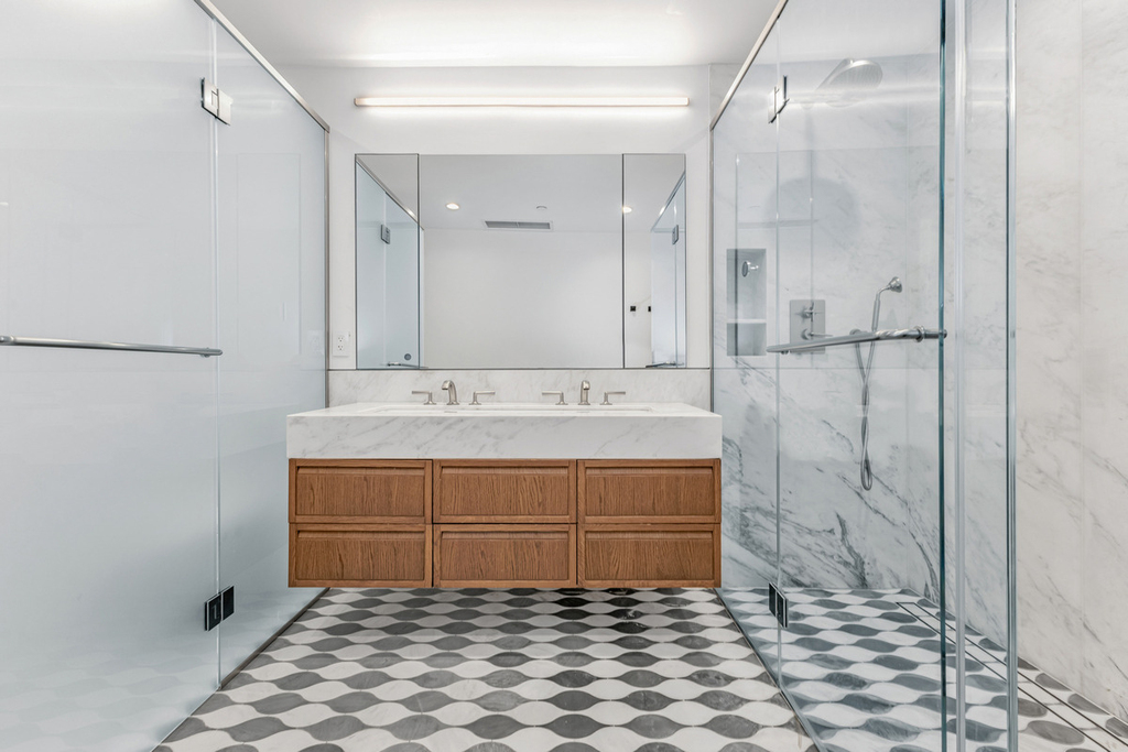 30 E 31st Street - Photo 0