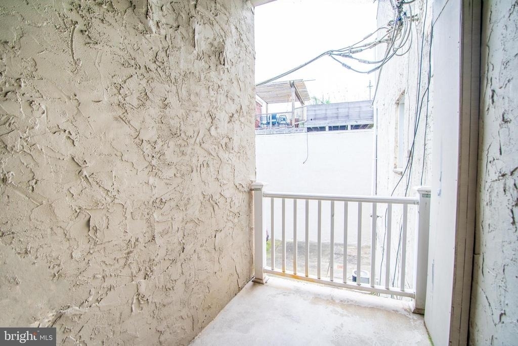 1124 E Passyunk Avenue - Photo 10