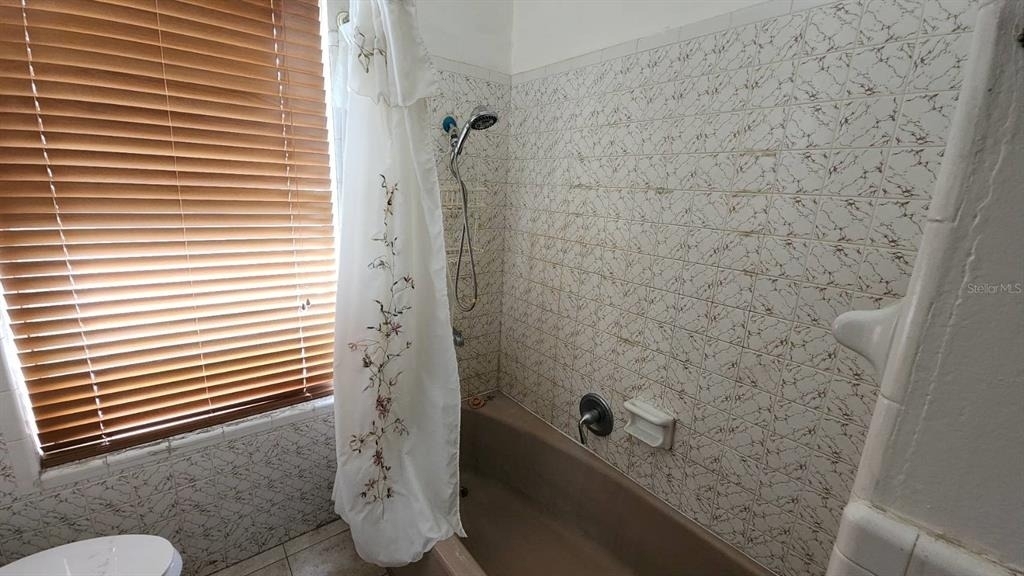 2405 Neptune Road - Photo 15