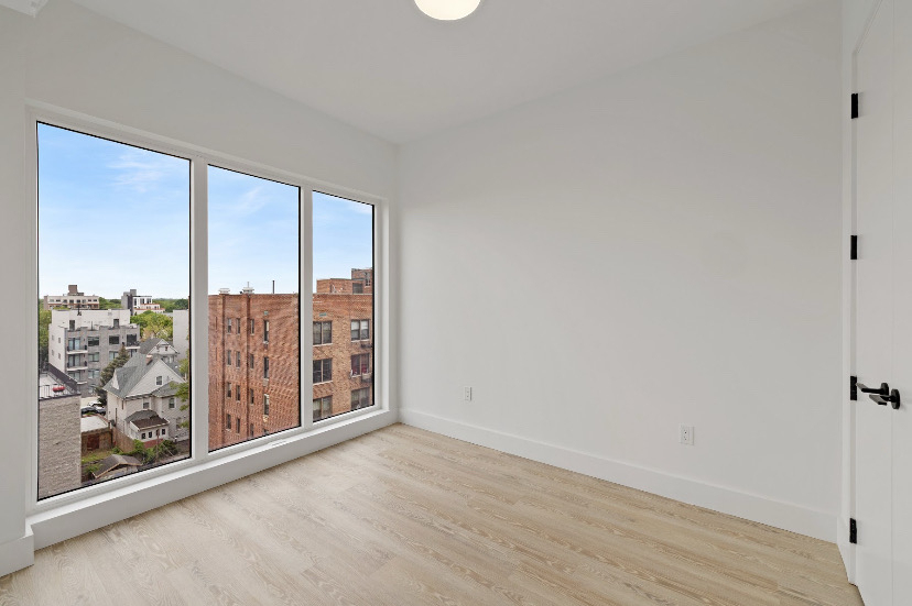 702 E 32nd St Brooklyn NY 11210 - Photo 7