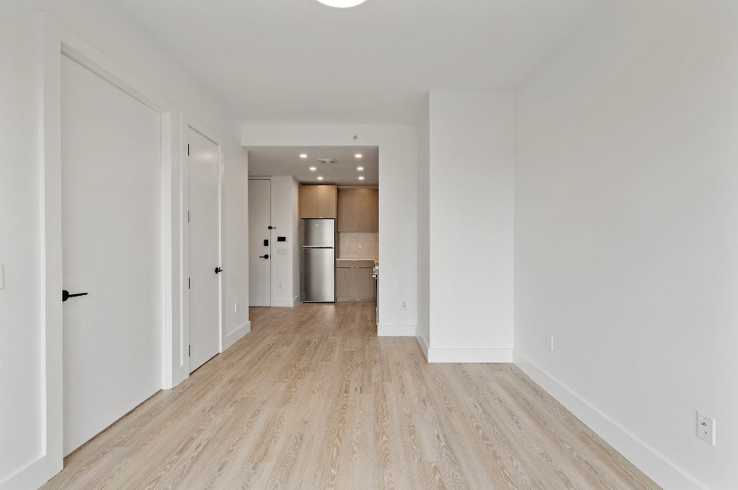 702 E 32nd St Brooklyn NY 11210 - Photo 11