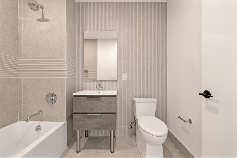 702 E 32nd St Brooklyn NY 11210 - Photo 3
