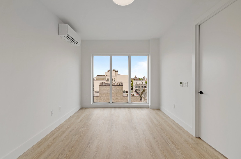 702 E 32nd St Brooklyn NY 11210 - Photo 9