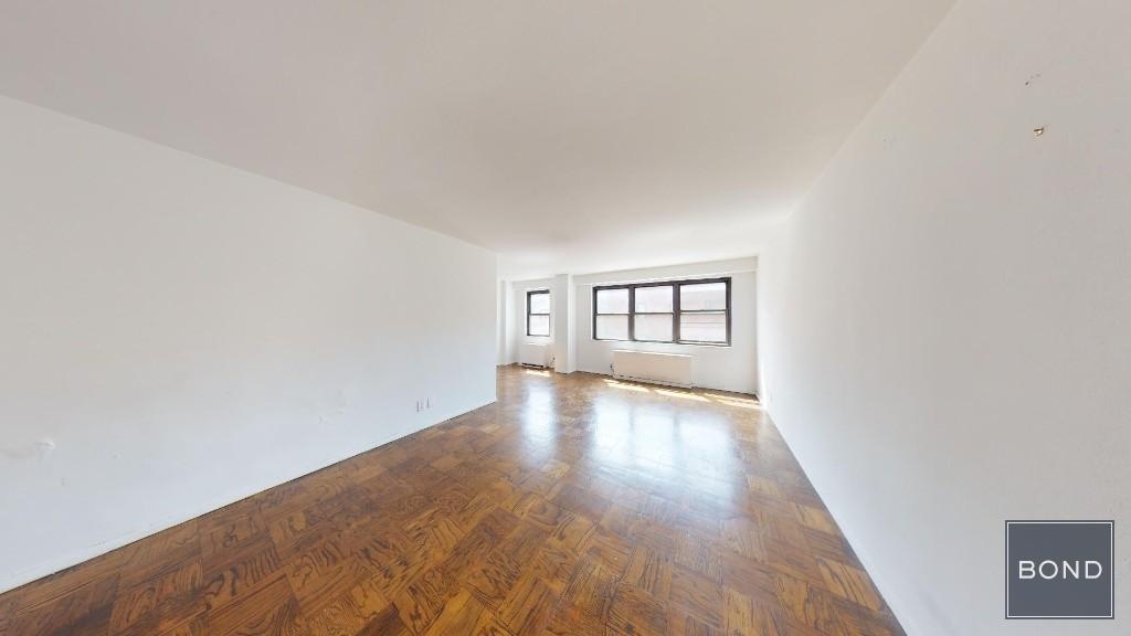 East 88th Street - Photo 0