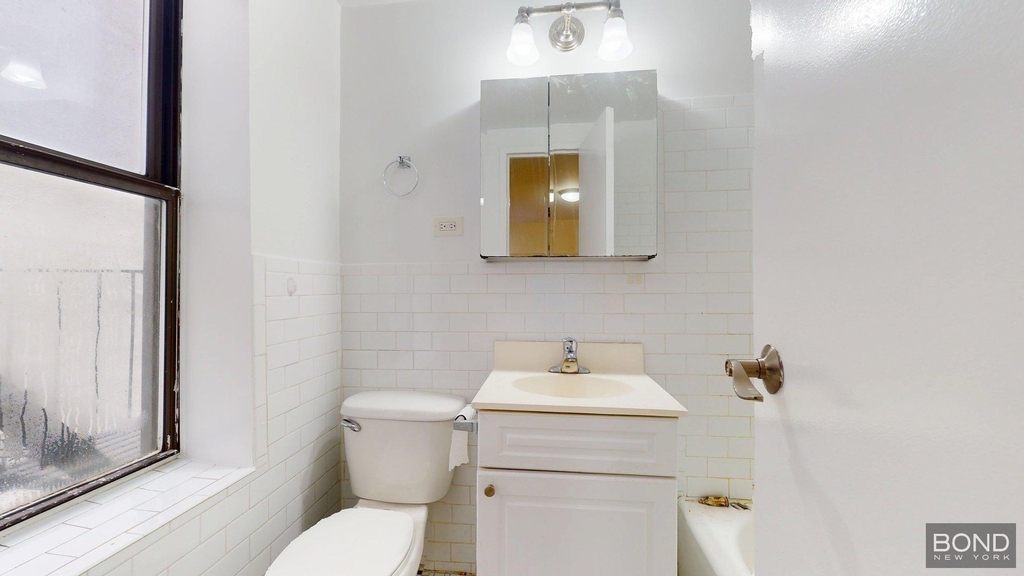 516 East 80th Street - Photo 2