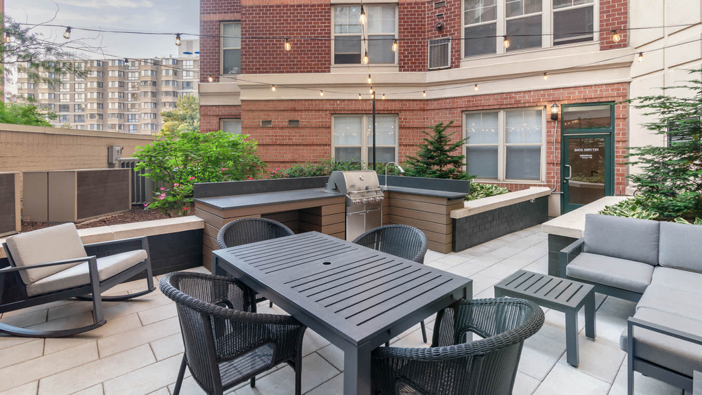 1210 Massachusetts Ave, Nw - Photo 22
