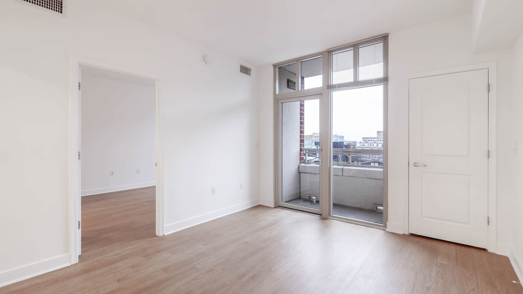 1210 Massachusetts Ave, Nw - Photo 5