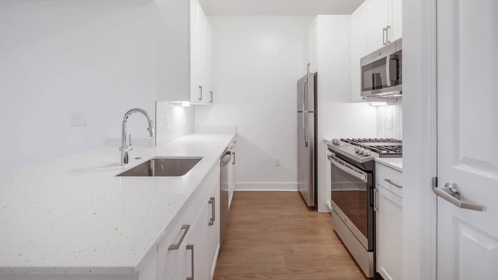 1210 Massachusetts Ave, Nw - Photo 1
