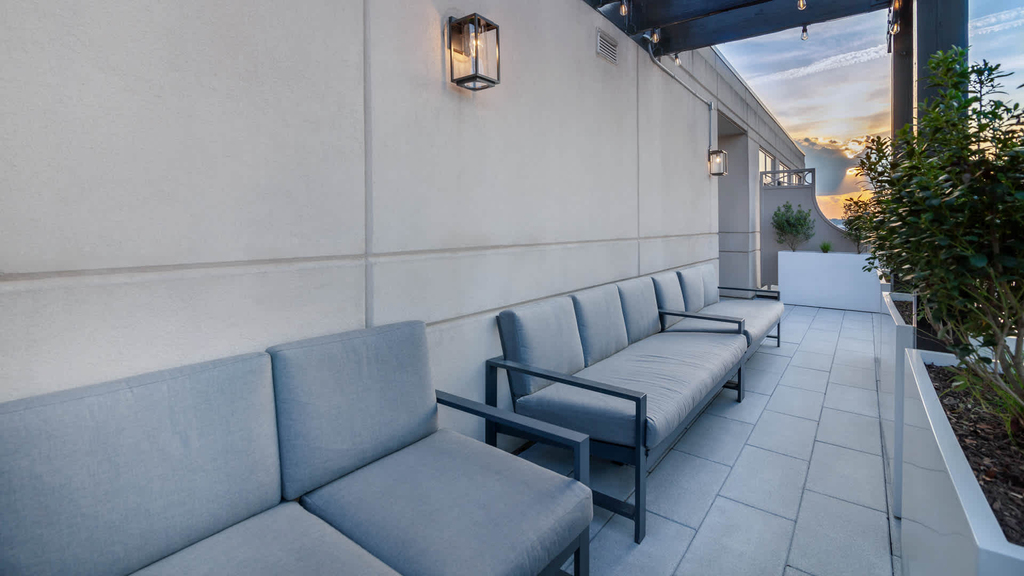 1210 Massachusetts Ave, Nw - Photo 24