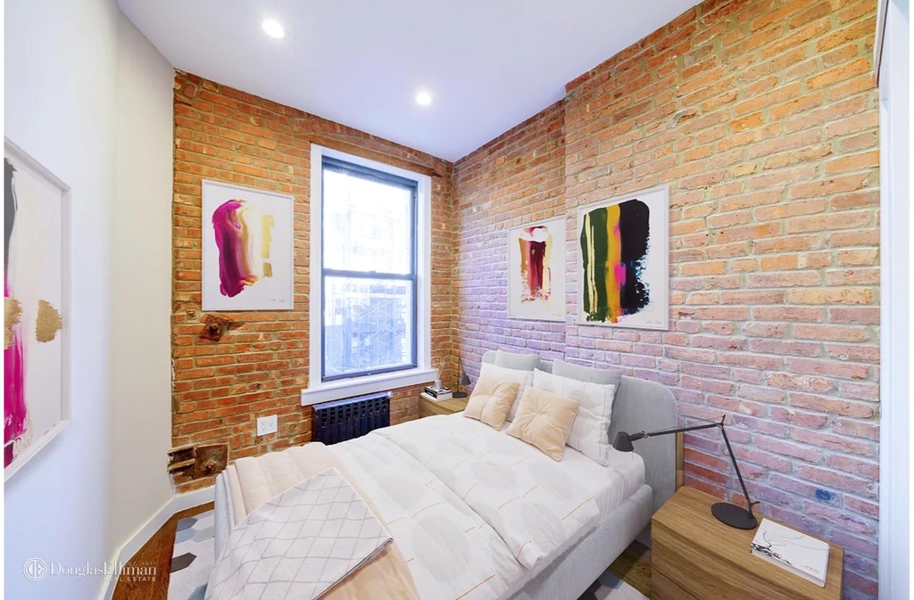 244 W 22nd St - Photo 5