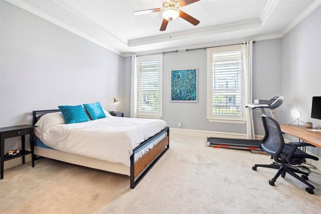 218 W 10th Street - Photo 7