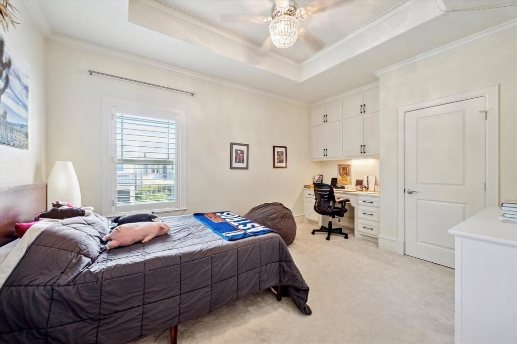 218 W 10th Street - Photo 20