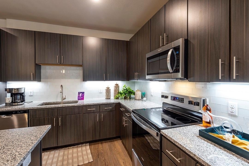 30020 Creekside Terrace Drive - Photo 4