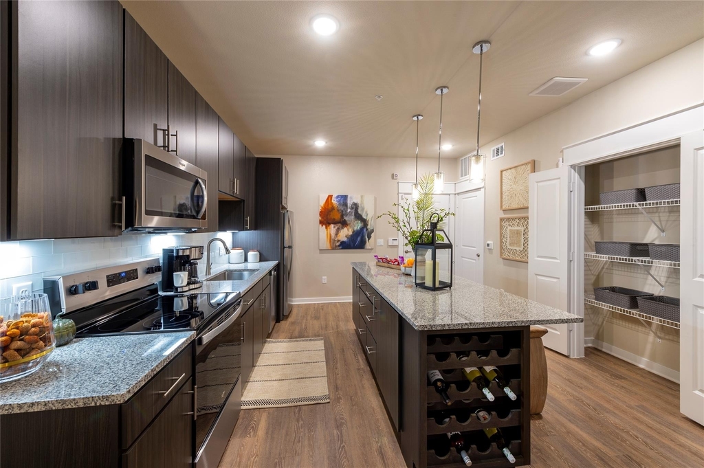 30020 Creekside Terrace Drive - Photo 9