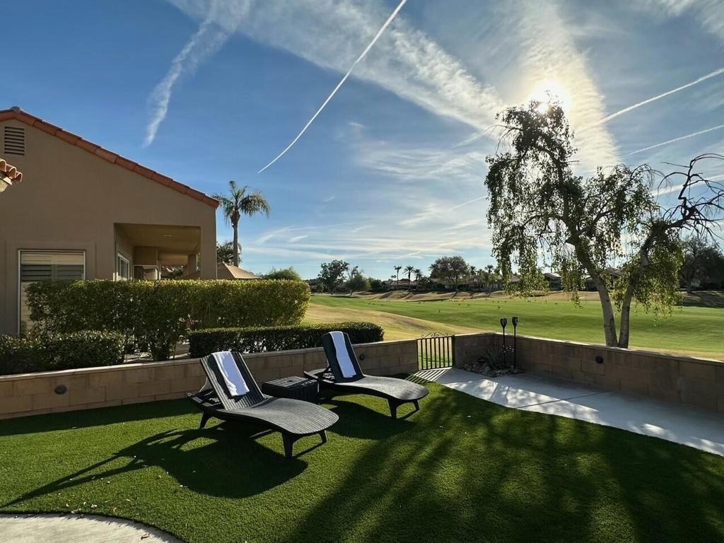 65 La Costa Drive - Photo 0