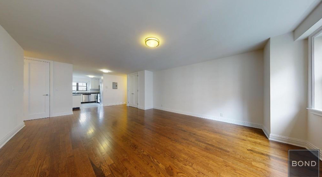 East 89th Street - Photo 1