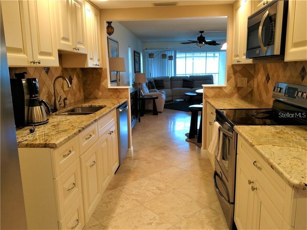 8703 Bardmoor Boulevard - Photo 7