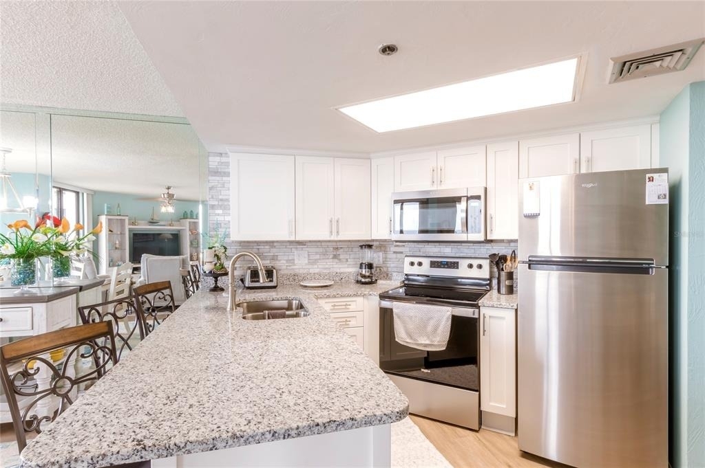 3023 S Atlantic Avenue - Photo 5