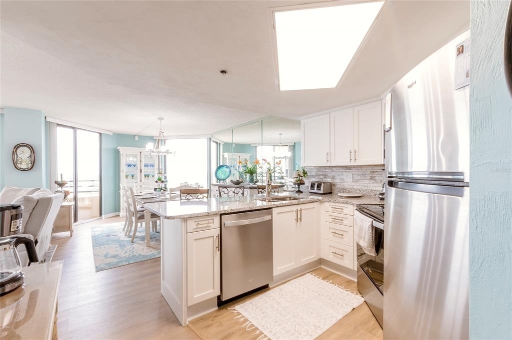 3023 S Atlantic Avenue - Photo 6