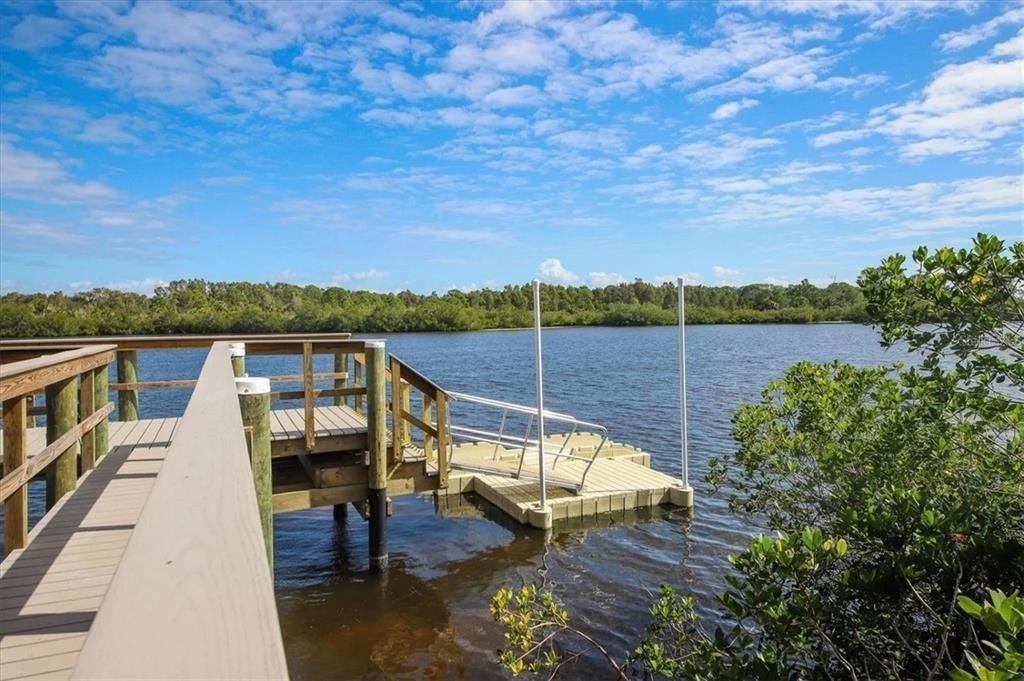 10420 Coral Landings Lane - Photo 4