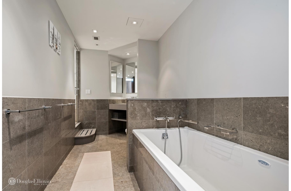 150 W 56th St - Photo 9