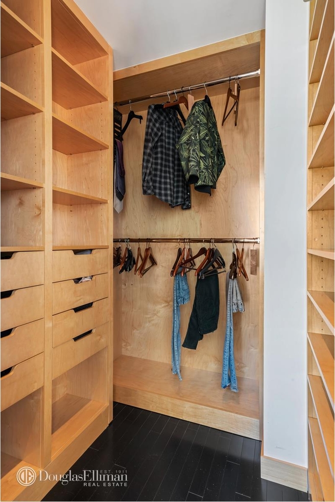 150 W 56th St - Photo 11