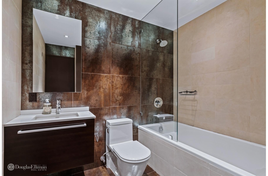 150 W 56th St - Photo 8