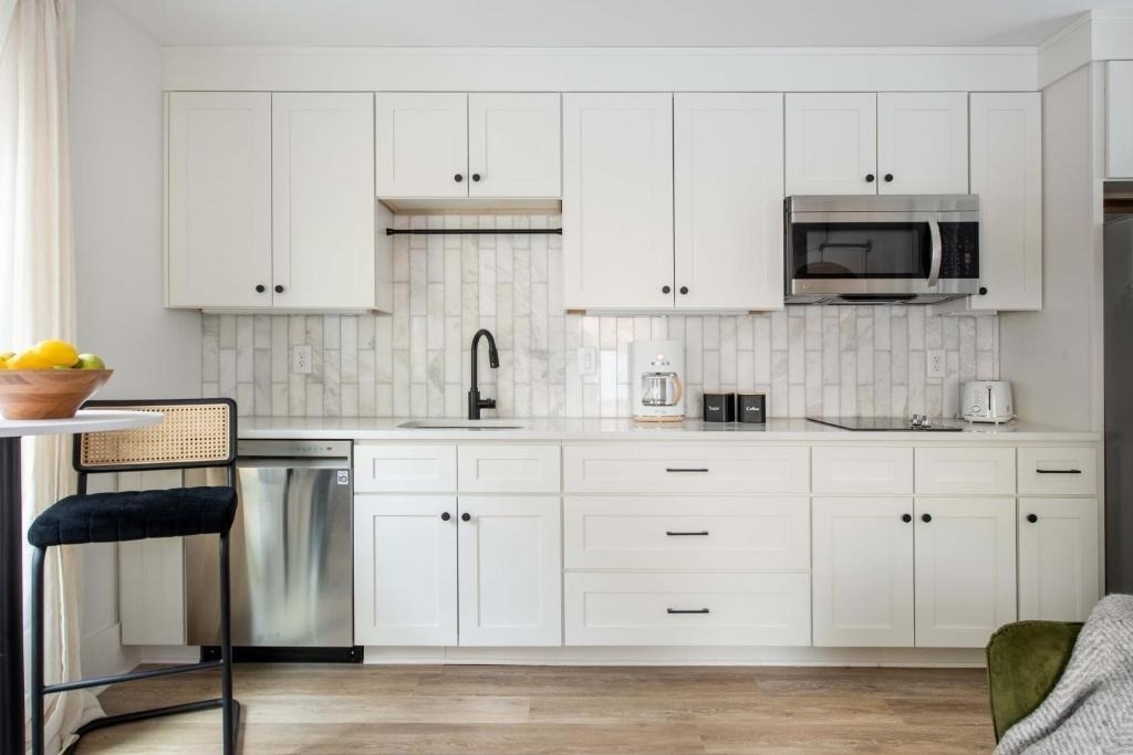 542 Boulevard Place Ne - Photo 9