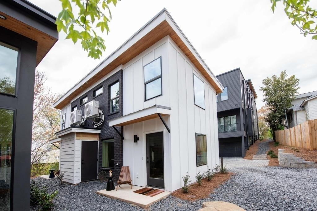 542 Boulevard Place Ne - Photo 30
