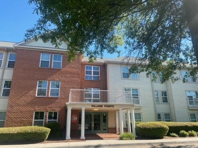1220 W 38th St - Photo 1
