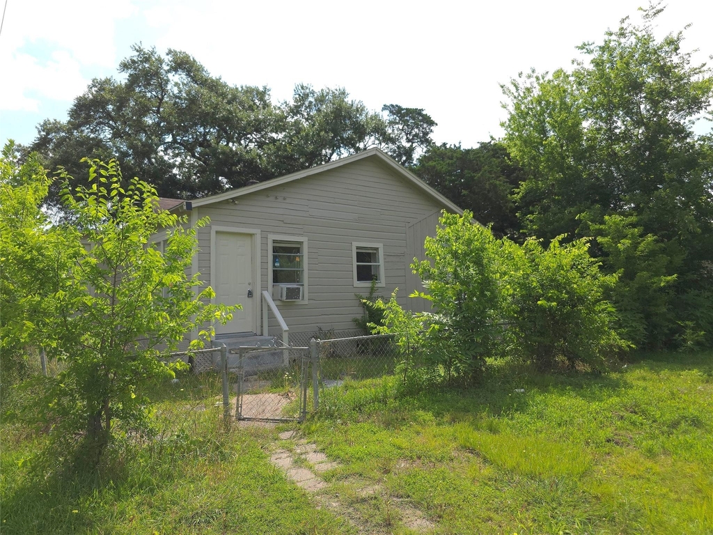 2204 Highway 3 - Photo 25