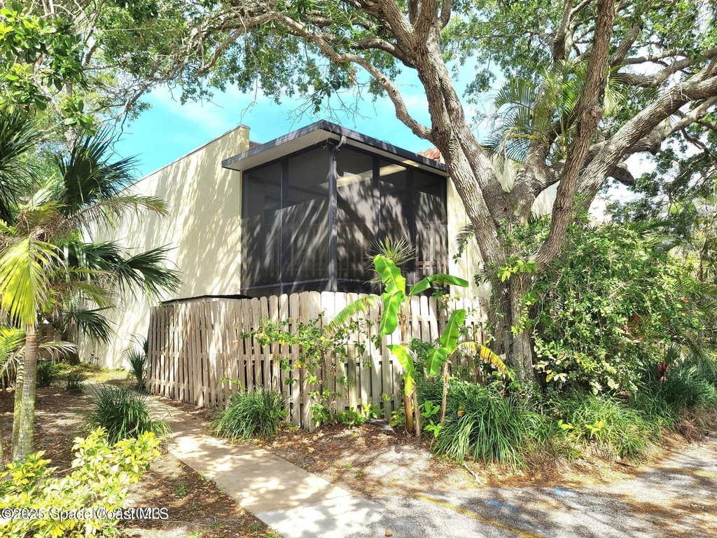 8751 Live Oak Court - Photo 24