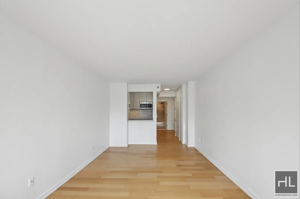 West End Avenue - Photo 1