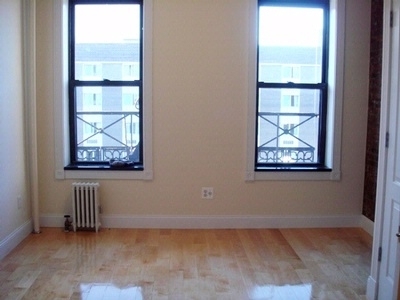 722 Tenth Avenue - Photo 1