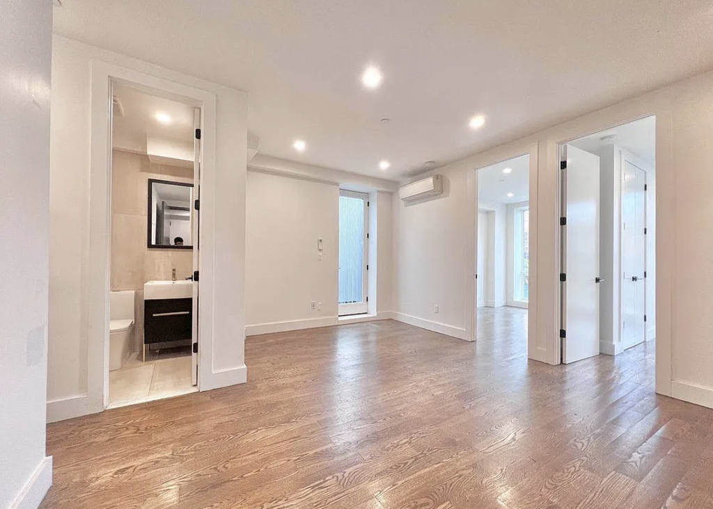 321 Woodbine Street - Photo 4