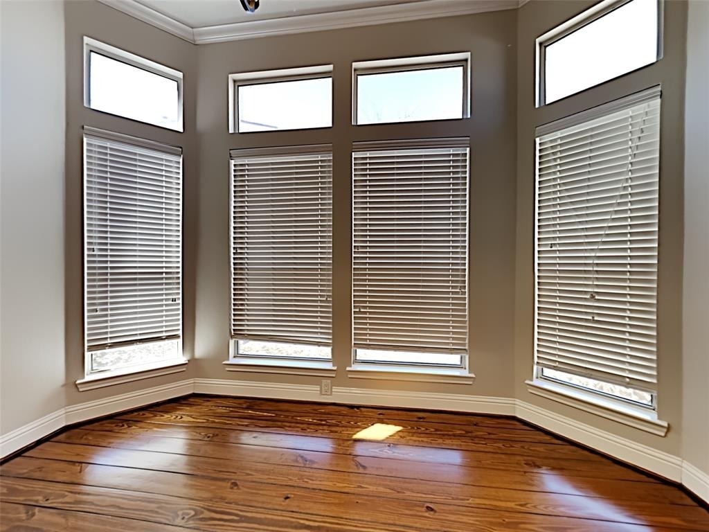 1304 Dart Street - Photo 6