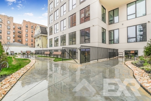 2112 Avenue P - Photo 14