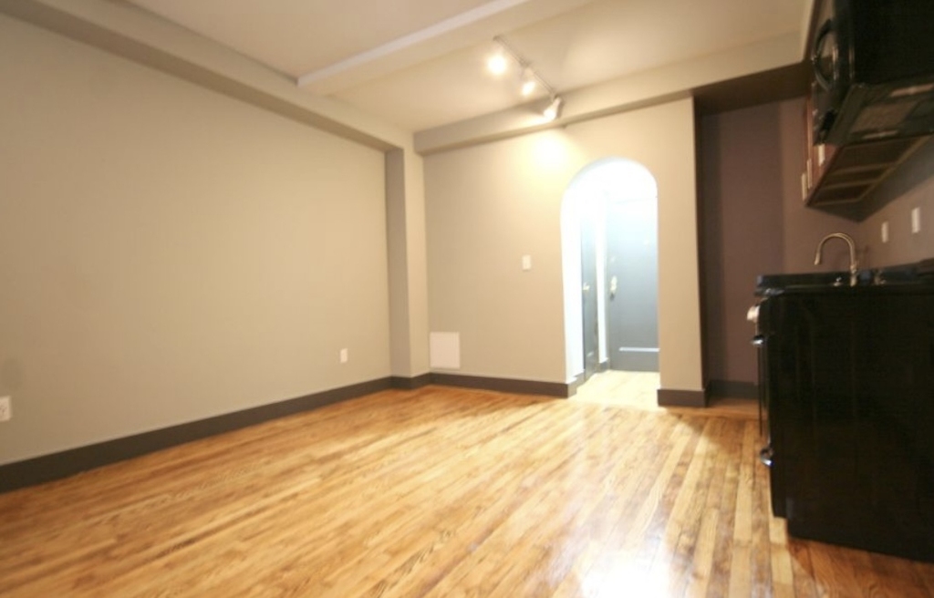 Waverly Place and Mercer Street - Photo 2