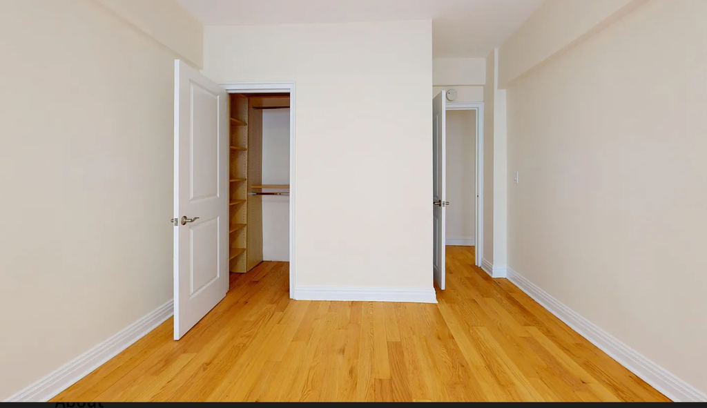 East 56th Street - Photo 7