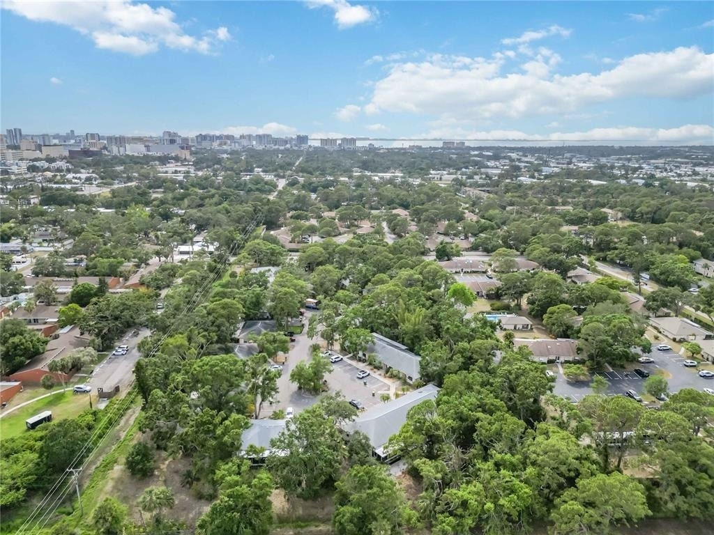 642 N Jefferson Avenue - Photo 43