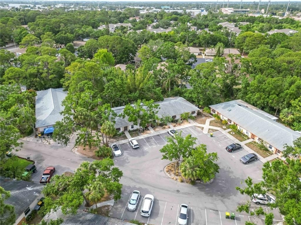 642 N Jefferson Avenue - Photo 40