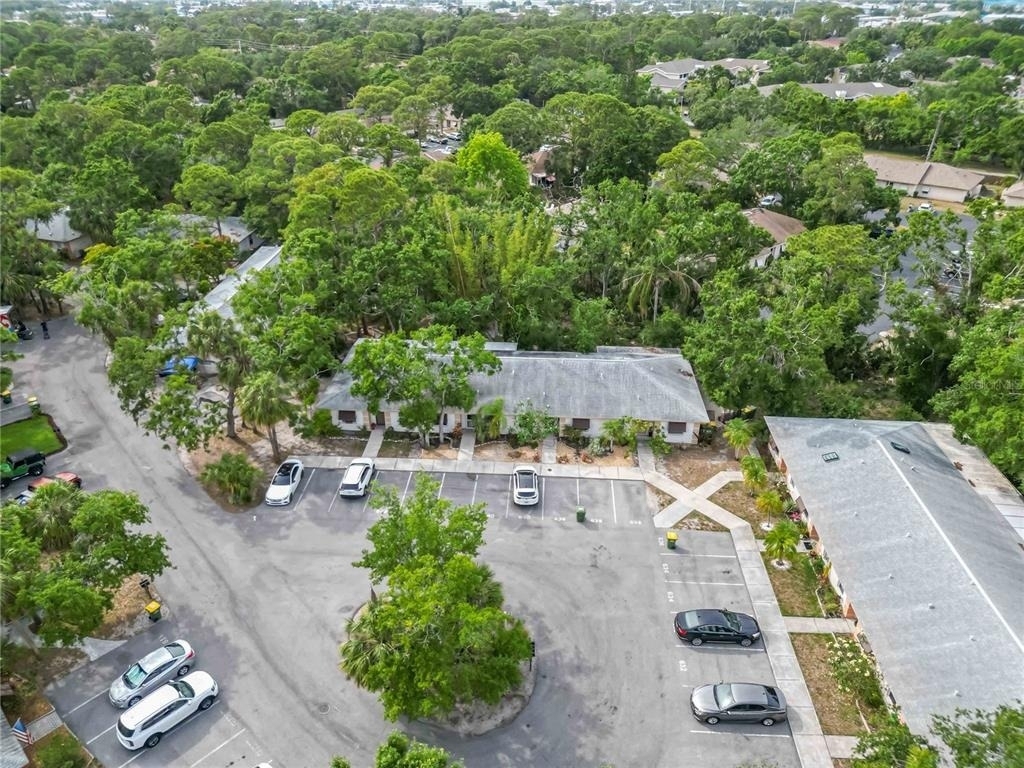642 N Jefferson Avenue - Photo 37